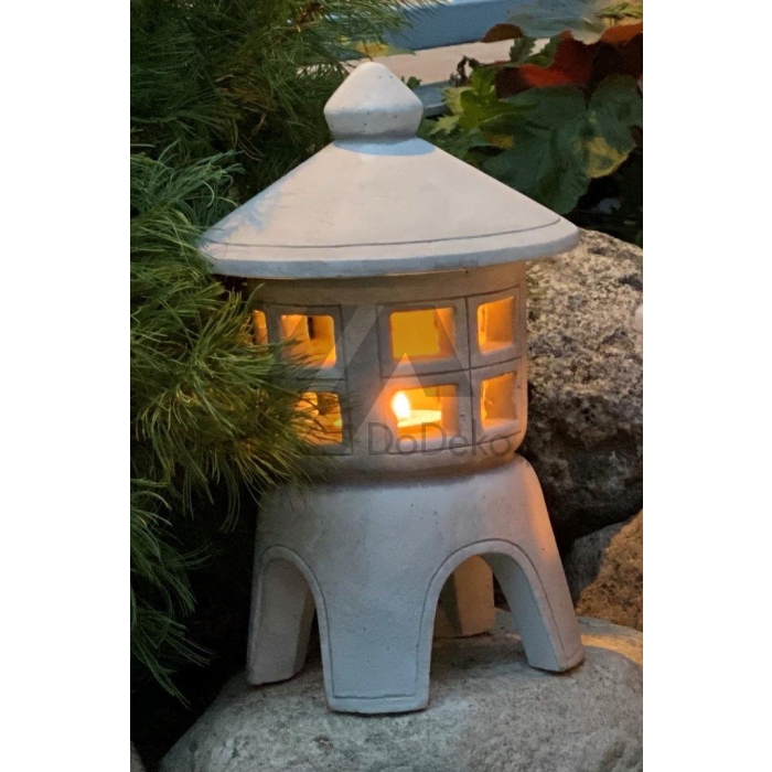 Japonijos Pagoda lempos